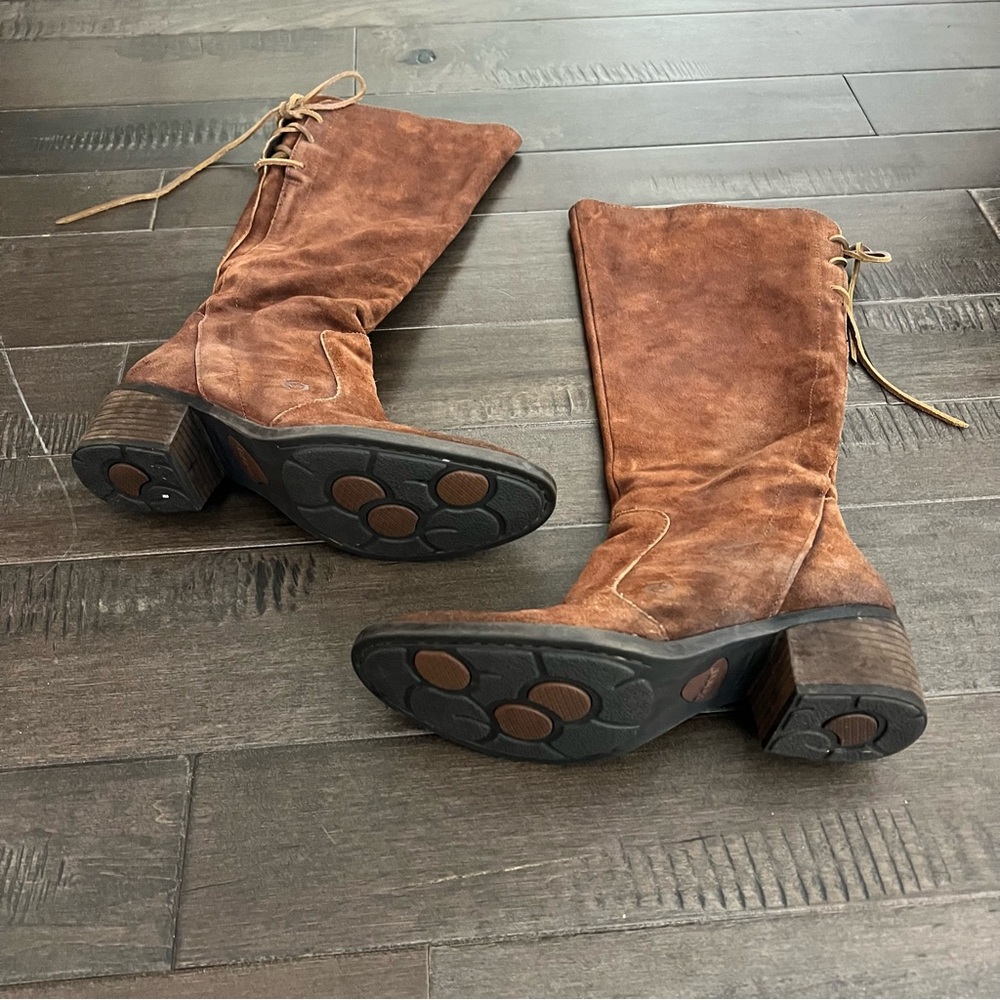 BORN Felicia Distressed Suede Leather Tall Boots 9.5 Lace Up Western Rust Womens - Picture 3 of 6